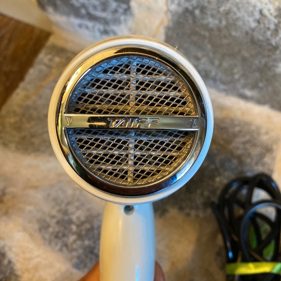 Deva Curl Dryer & Diffusers - Picture 4 of 5